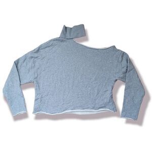 💞3 for $20💞 AKIRA Gray Shoulder cut-out detail Sweatshirt Size Small